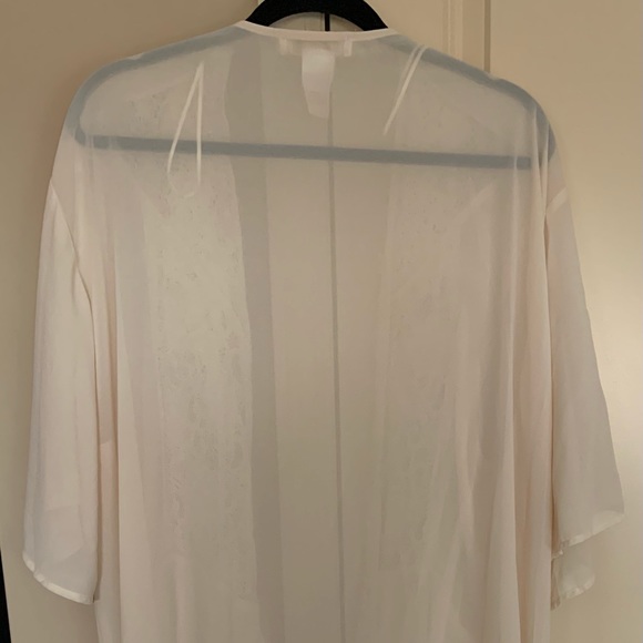 Flowy cream cardigan - Picture 3 of 4